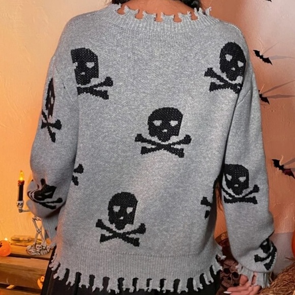 Cozy Skull Print Distressed Sweater Top - Picture 4 of 4
